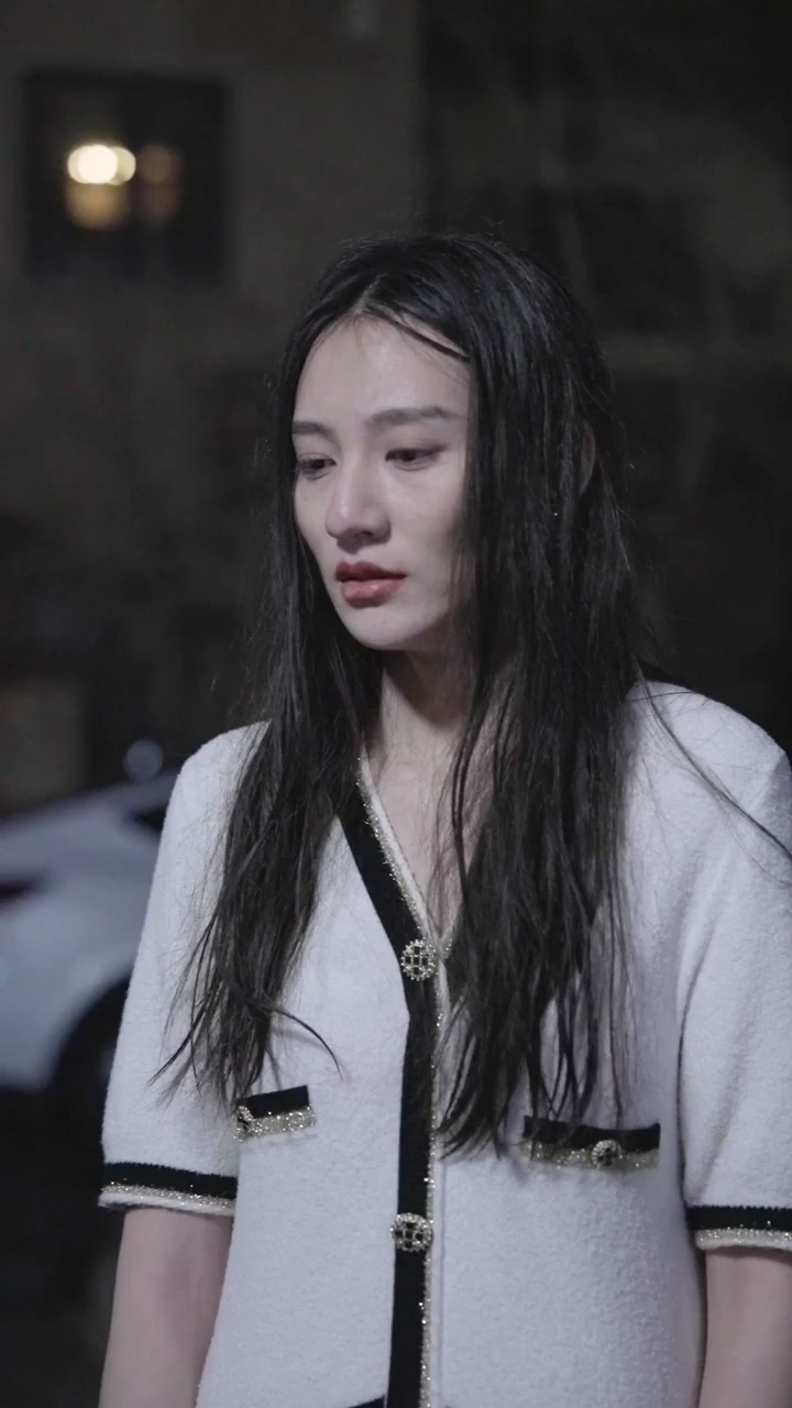 腹黑总裁的惹火娇妻 第02集