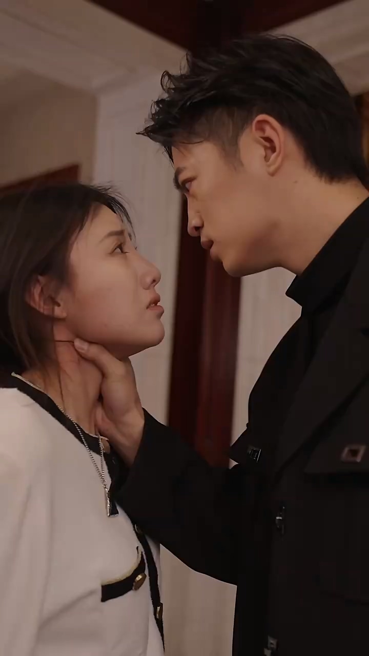 白少的魔女娇妻 第34集